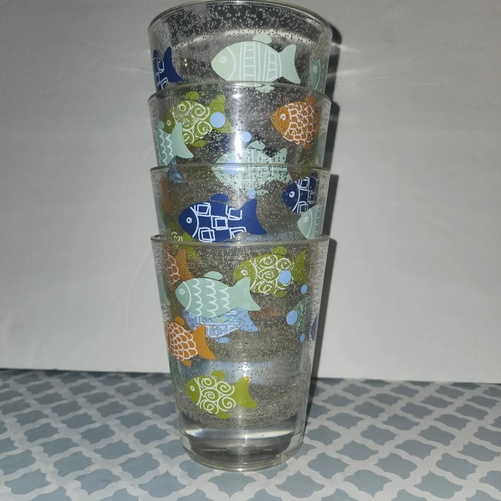 Plastic Fish Cups NWOT